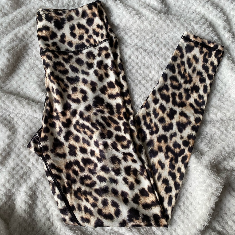 NWOT Leopard Leggings